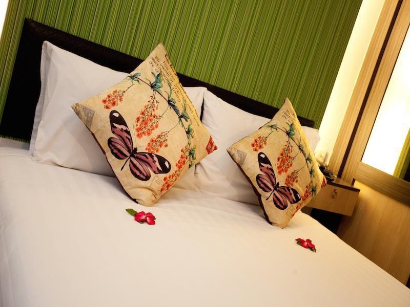 Studio Patong By Icheck Inn Phuket Exterior photo